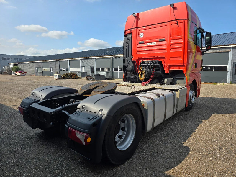 MAN TGX 18.440 2015 - Tracteur routier: photos 4 MAN TGX 18.440 2015 - Tracteur routier: photos 4