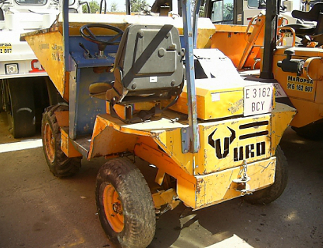 Dumper Descarga Elevada Uromac VK 2000 - Mini tombereau: photos 1 Dumper Descarga Elevada Uromac VK 2000 - Mini tombereau: photos 1