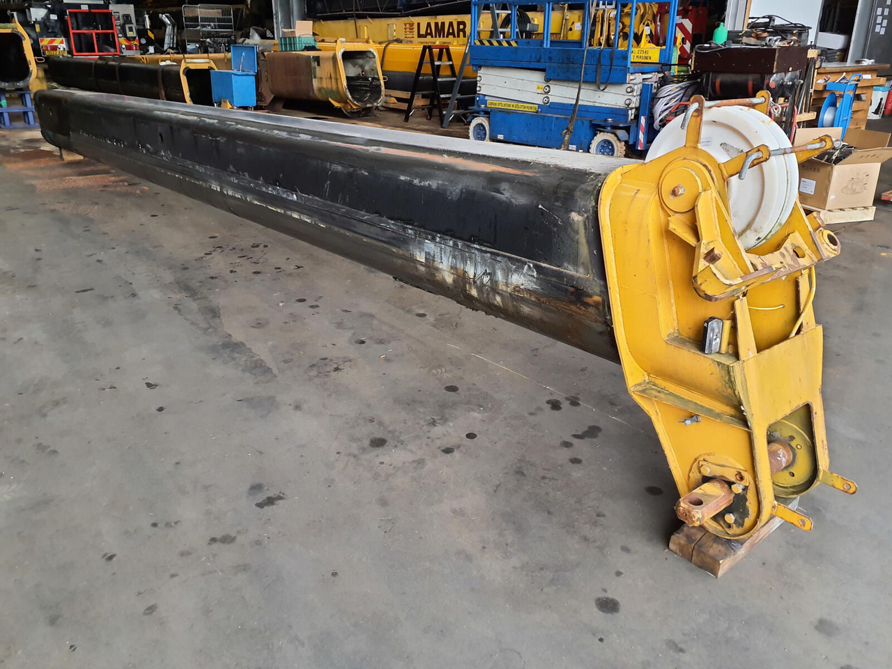 FAUN ATF 45-3 telescopic section 4 - Flèche pour Grue mobile: photos 2 FAUN ATF 45-3 telescopic section 4 - Flèche pour Grue mobile: photos 2
