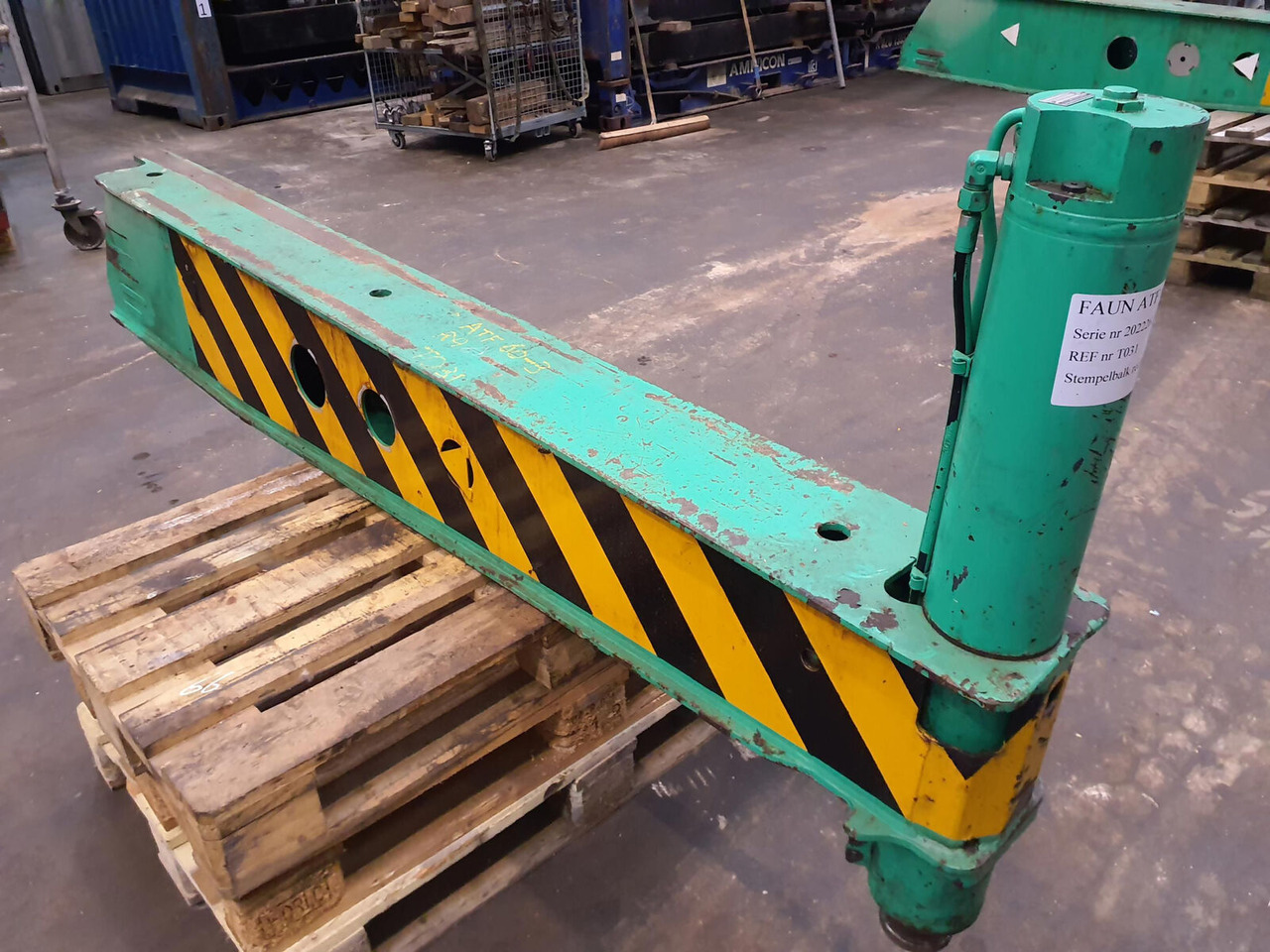 FAUN ATF 60-3 rear outrigger beam - Suspension pour Grue mobile: photos 1 FAUN ATF 60-3 rear outrigger beam - Suspension pour Grue mobile: photos 1