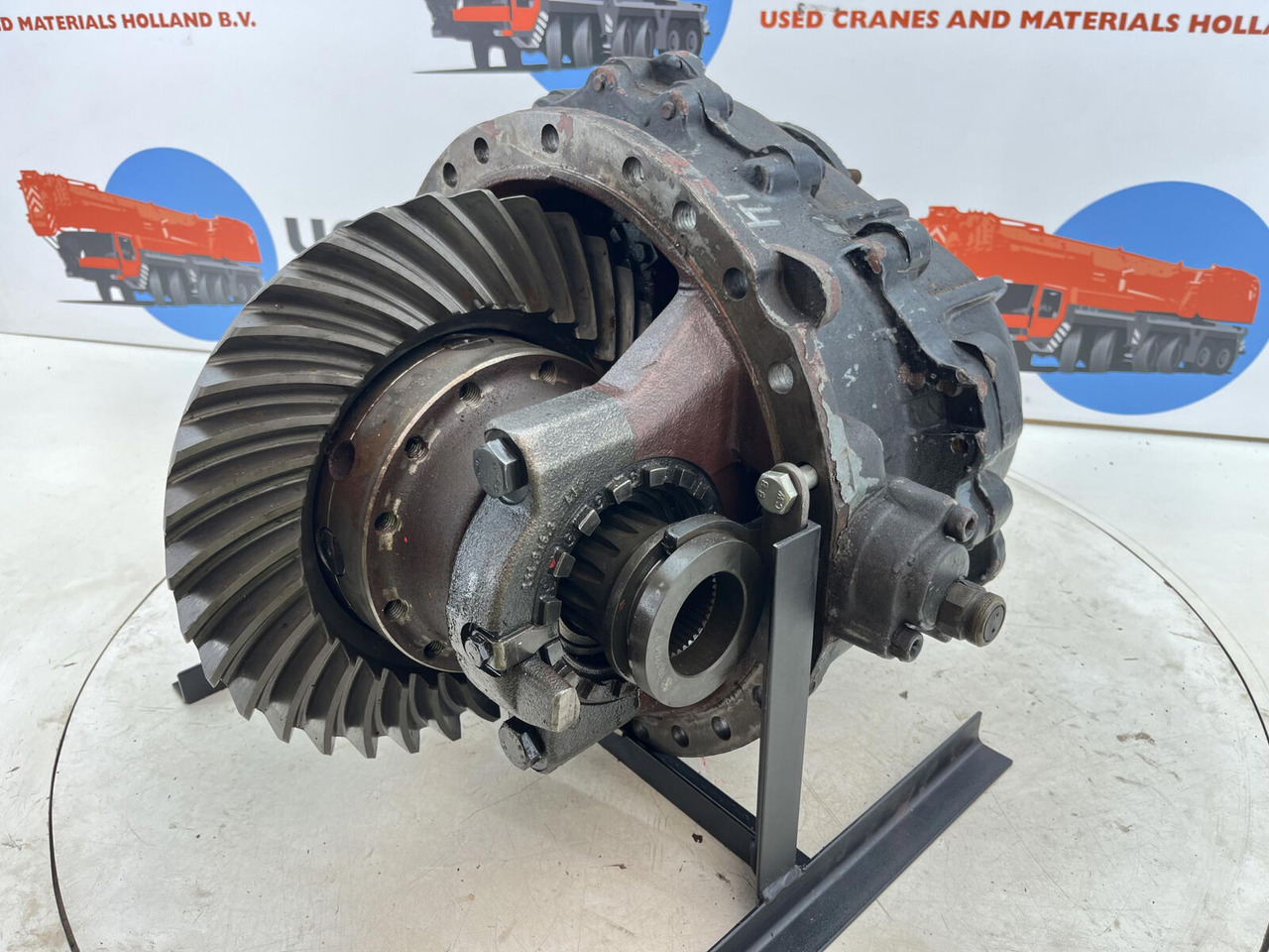 FAUN ATF 60-4 mid differential 14x34 axle 2 - Différentiel pour Grue mobile: photos 2 FAUN ATF 60-4 mid differential 14x34 axle 2 - Différentiel pour Grue mobile: photos 2