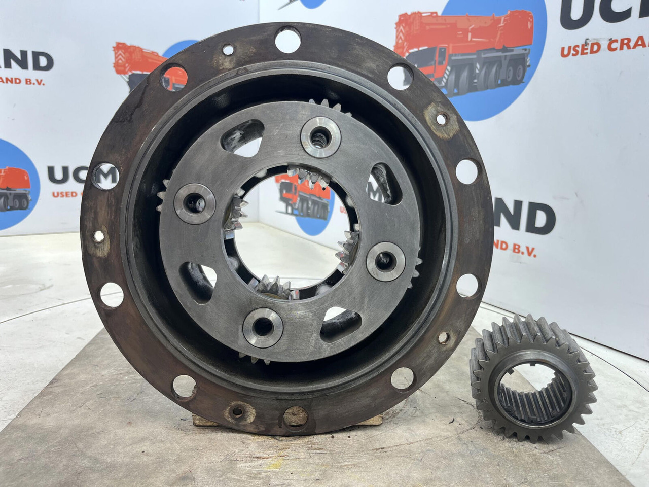 FAUN HK 40 planetary gear 27-18-65-24-4pl-H64-24 - Moteur de translation pour Grue mobile: photos 4 FAUN HK 40 planetary gear 27-18-65-24-4pl-H64-24 - Moteur de translation pour Grue mobile: photos 4