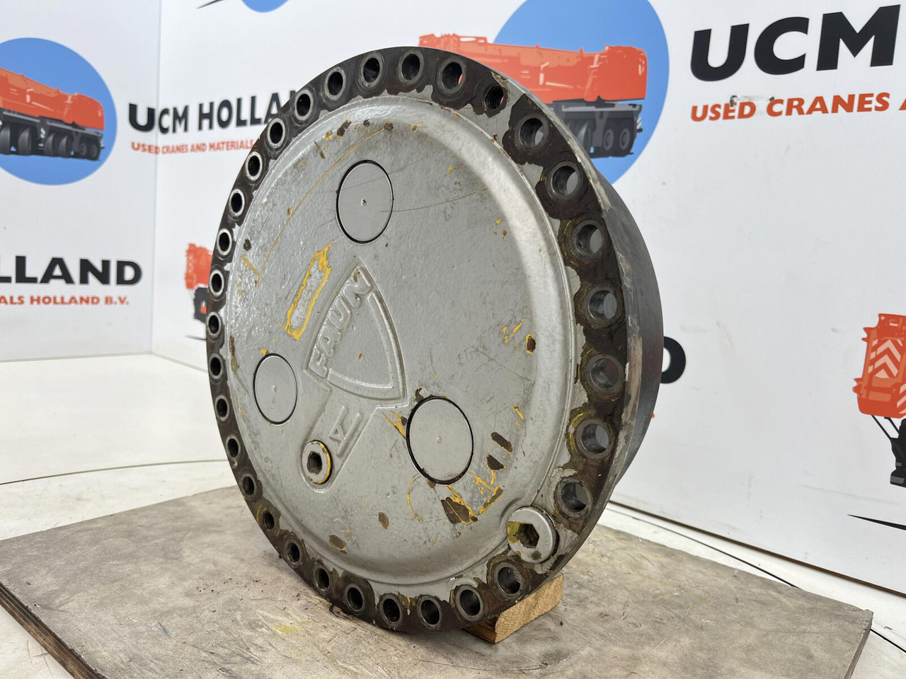 FAUN RTF 30 Planetary gear 15-23-63-36-3pl-H25-24 - Moteur de translation pour Grue: photos 2 FAUN RTF 30 Planetary gear 15-23-63-36-3pl-H25-24 - Moteur de translation pour Grue: photos 2