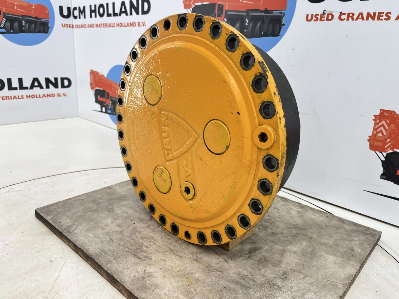 FAUN RTF 30 Planetary gear 15-23-63-36-3pl-H25-24 - Moteur de translation pour Grue mobile: photos 2 FAUN RTF 30 Planetary gear 15-23-63-36-3pl-H25-24 - Moteur de translation pour Grue mobile: photos 2