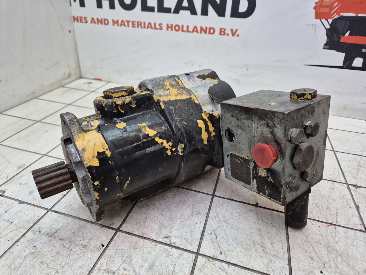 Grove AT 422 emergency steering pump - Pompe hydraulique pour Grue mobile: photos 1 Grove AT 422 emergency steering pump - Pompe hydraulique pour Grue mobile: photos 1