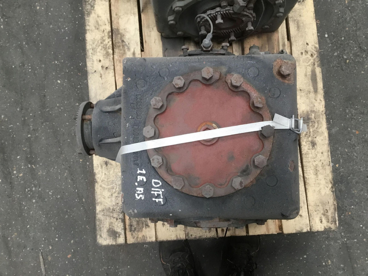 Grove GMK 2035 Diff box axle nr 1 - Différentiel pour Grue mobile: photos 5 Grove GMK 2035 Diff box axle nr 1 - Différentiel pour Grue mobile: photos 5