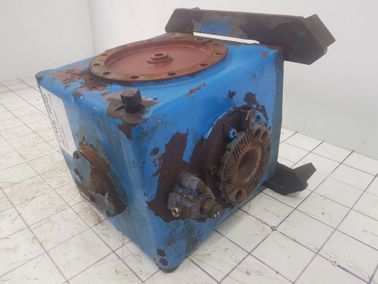 Grove GMK 3050 axle 3 diff box - Différentiel pour Grue mobile: photos 1 Grove GMK 3050 axle 3 diff box - Différentiel pour Grue mobile: photos 1