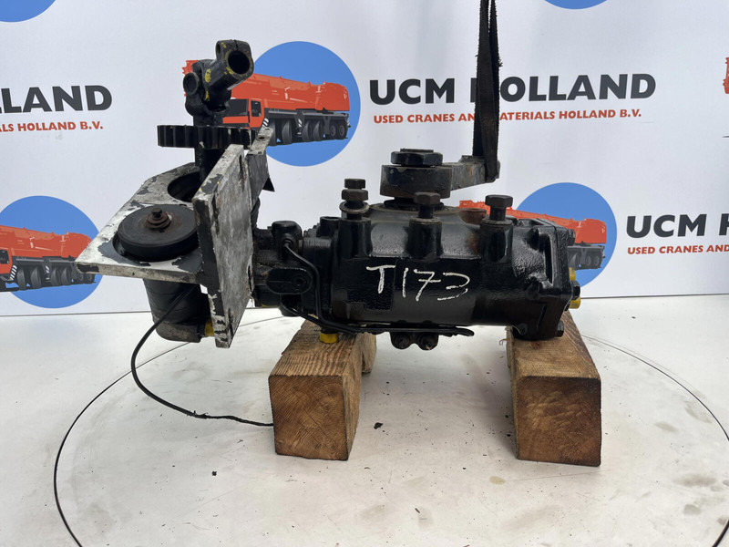 Grove GMK 3055 steering Box - Colonne de direction: photos 5 Grove GMK 3055 steering Box - Colonne de direction: photos 5