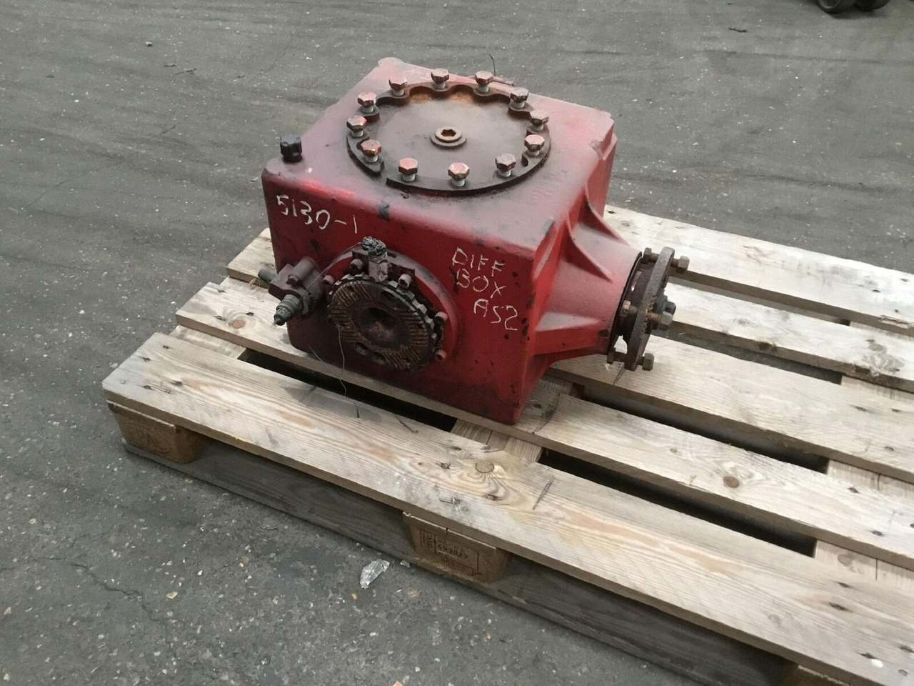 Grove GMK 5130-1 axle 2 diff box - Différentiel pour Grue mobile: photos 1 Grove GMK 5130-1 axle 2 diff box - Différentiel pour Grue mobile: photos 1