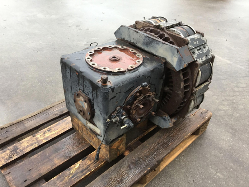 Grove Kessler Grove GMK 5100 diff box axle 5 - Boîte de vitesse pour Grue: photos 2 Grove Kessler Grove GMK 5100 diff box axle 5 - Boîte de vitesse pour Grue: photos 2