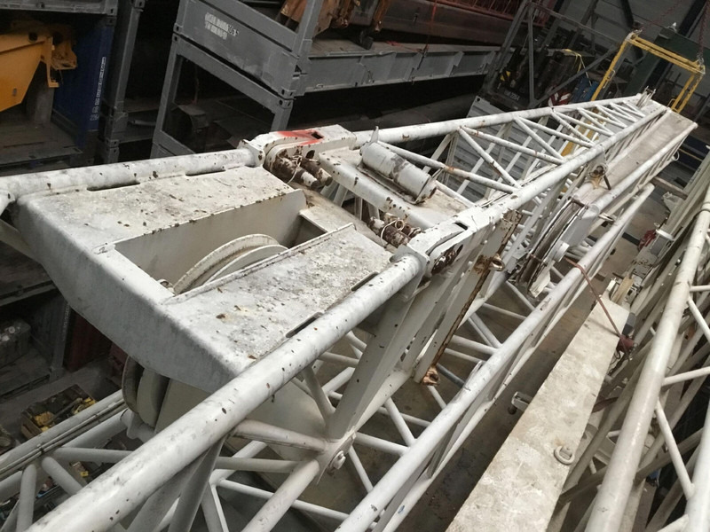 Krupp KMK 4080 folding jib - Carrosserie et extérieur pour Grue: photos 4 Krupp KMK 4080 folding jib - Carrosserie et extérieur pour Grue: photos 4
