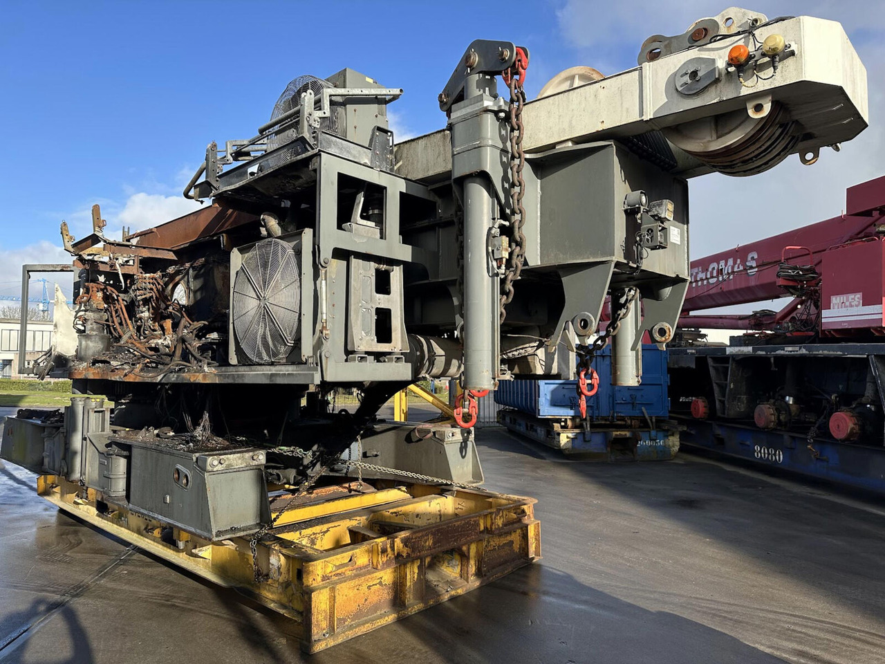 Liebherr LR 1160 body - Carrosserie et extérieur pour Grue sur chenilles: photos 4 Liebherr LR 1160 body - Carrosserie et extérieur pour Grue sur chenilles: photos 4