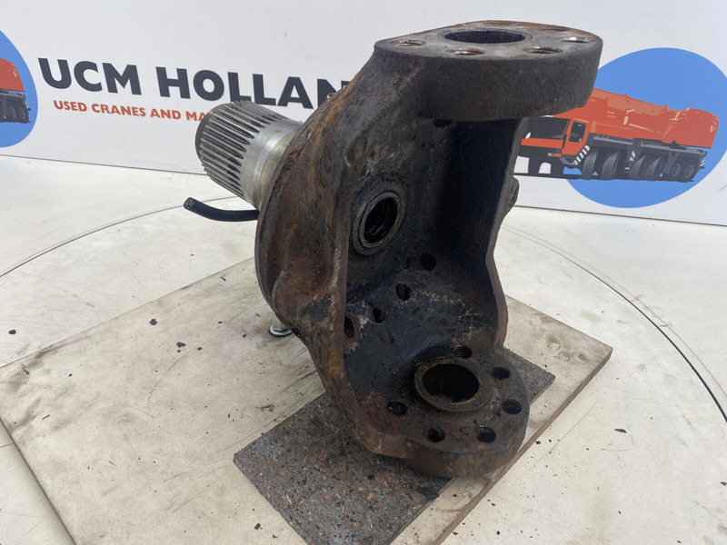 Liebherr LTM 1025 Steering knuckle 16 holes axle 1 - Fusée d'essieu pour Grue: photos 4 Liebherr LTM 1025 Steering knuckle 16 holes axle 1 - Fusée d'essieu pour Grue: photos 4