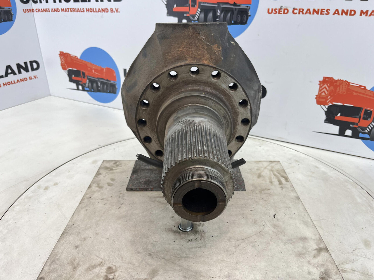 Liebherr LTM 1035 Steering knuckle 16 holes axle 1 - Fusée d'essieu pour Grue mobile: photos 2 Liebherr LTM 1035 Steering knuckle 16 holes axle 1 - Fusée d'essieu pour Grue mobile: photos 2