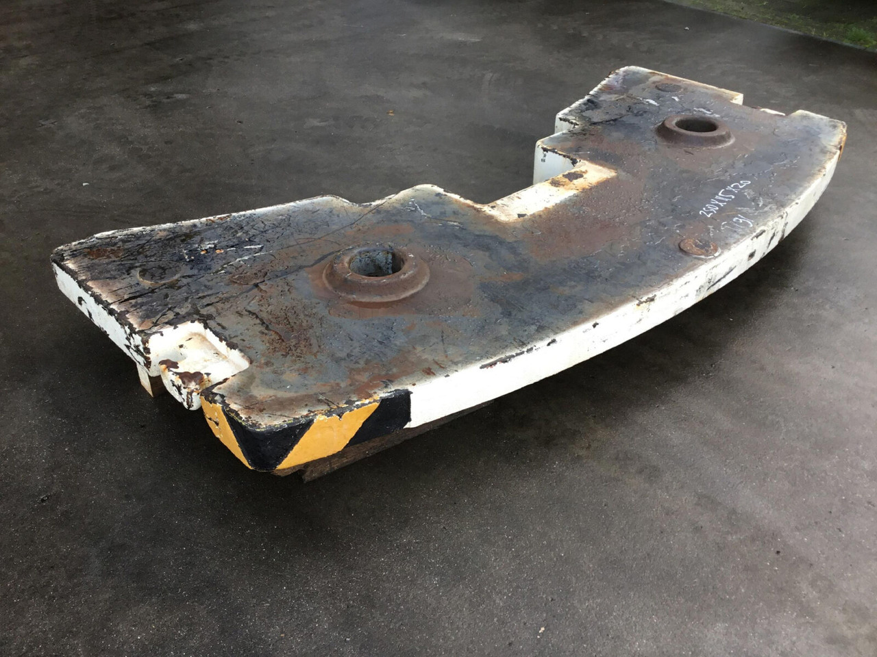 Liebherr LTM 1050-1 counterweight 1,9 ton - Contrepoids pour Grue mobile: photos 2 Liebherr LTM 1050-1 counterweight 1,9 ton - Contrepoids pour Grue mobile: photos 2