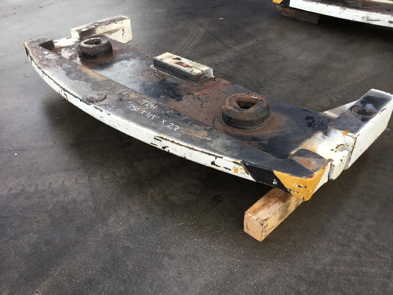 Liebherr LTM 1050-1 counterweight 2,0 ton - Contrepoids pour Grue mobile: photos 1 Liebherr LTM 1050-1 counterweight 2,0 ton - Contrepoids pour Grue mobile: photos 1