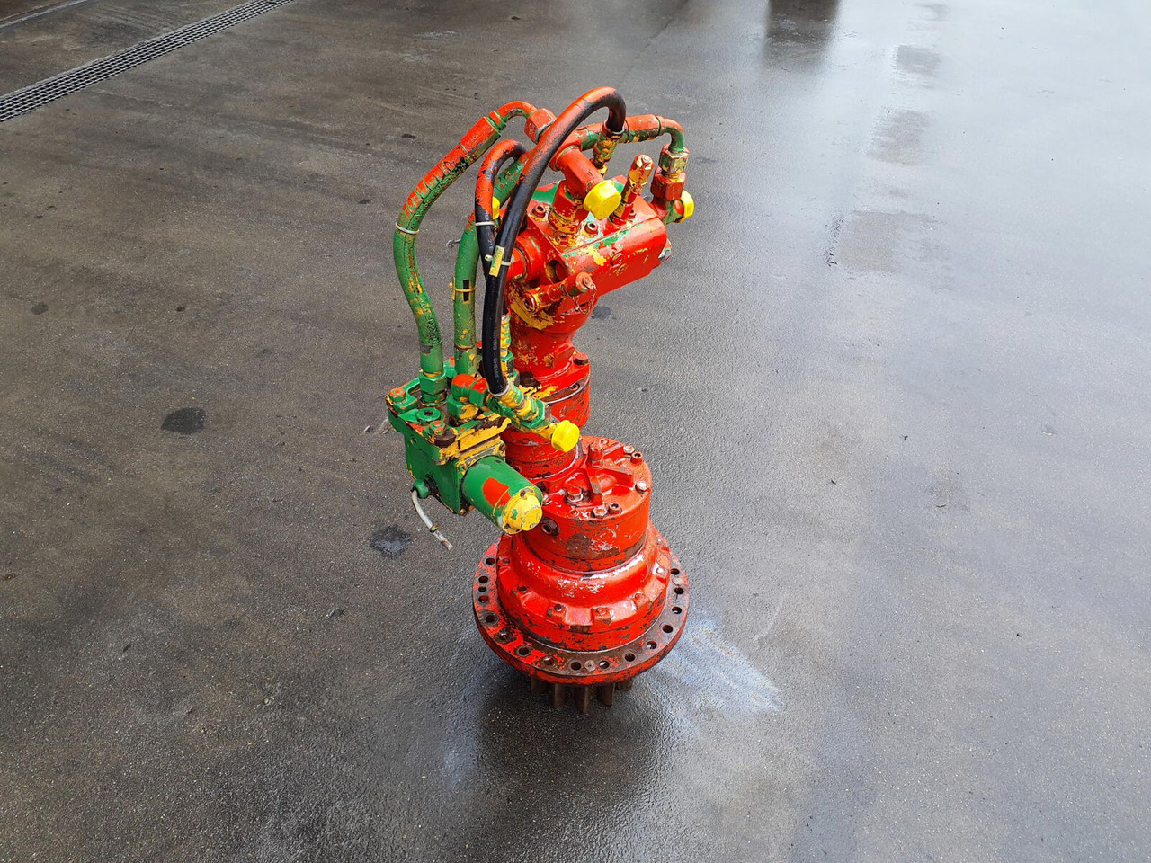 Liebherr LTM 1060 slewing gear - Moteur de rotation pour Grue mobile: photos 3 Liebherr LTM 1060 slewing gear - Moteur de rotation pour Grue mobile: photos 3