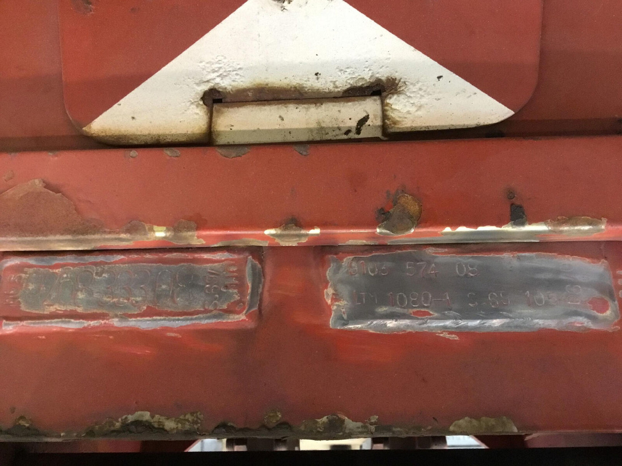 Liebherr LTM 1080-1 telescopic section 5 - Flèche pour Grue mobile: photos 5 Liebherr LTM 1080-1 telescopic section 5 - Flèche pour Grue mobile: photos 5