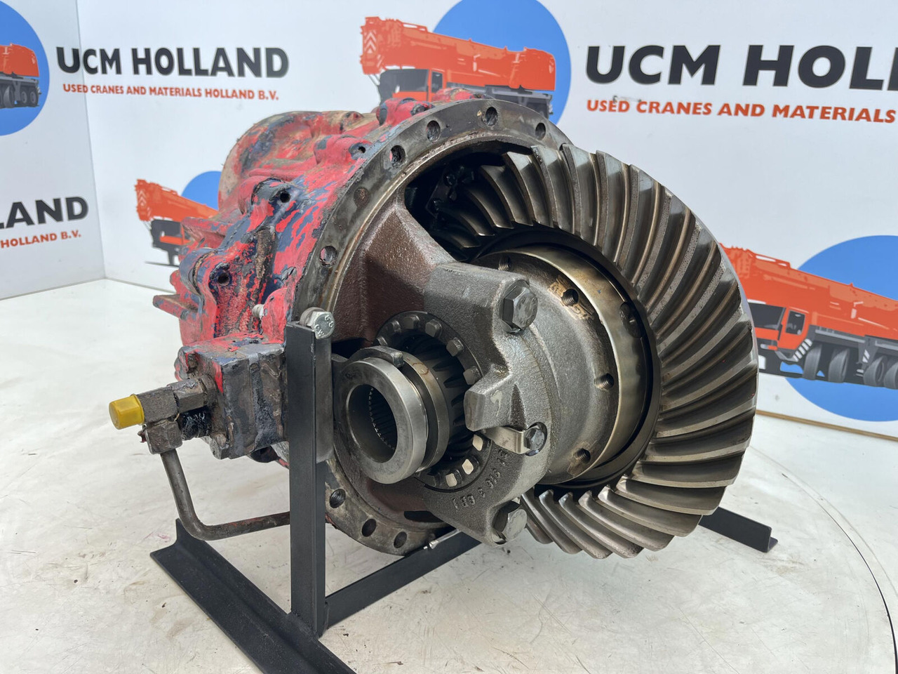 Liebherr LTM 1090 drive through diff 13x35 axle 4 - Différentiel pour Grue mobile: photos 1 Liebherr LTM 1090 drive through diff 13x35 axle 4 - Différentiel pour Grue mobile: photos 1