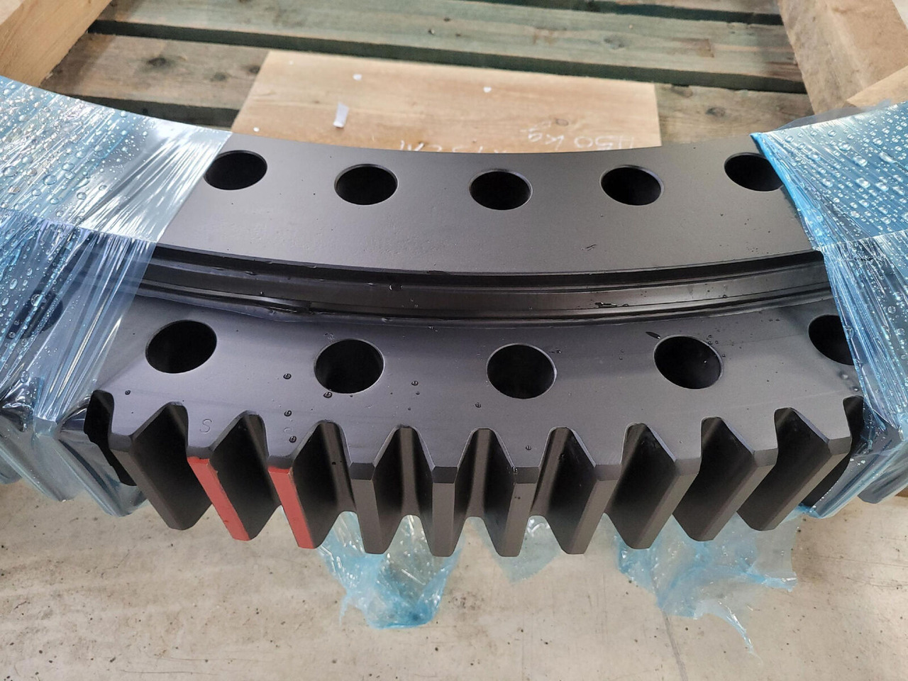Liebherr LTM 1200 slewing ring - Couronne d'orientation pour Grue mobile: photos 2 Liebherr LTM 1200 slewing ring - Couronne d'orientation pour Grue mobile: photos 2
