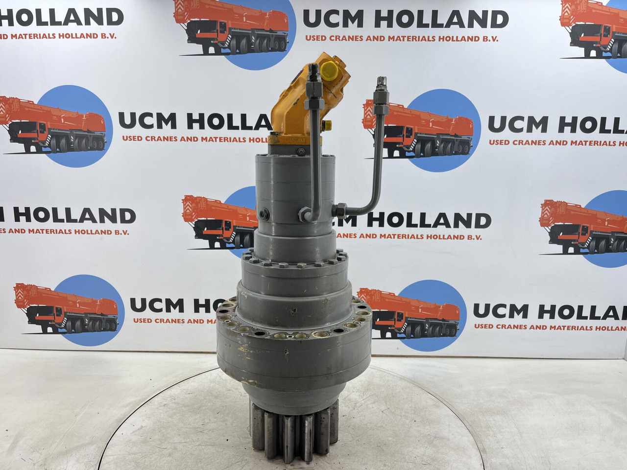 Liebherr LTM 1300 slewing gear - Moteur de rotation pour Grue mobile: photos 2 Liebherr LTM 1300 slewing gear - Moteur de rotation pour Grue mobile: photos 2