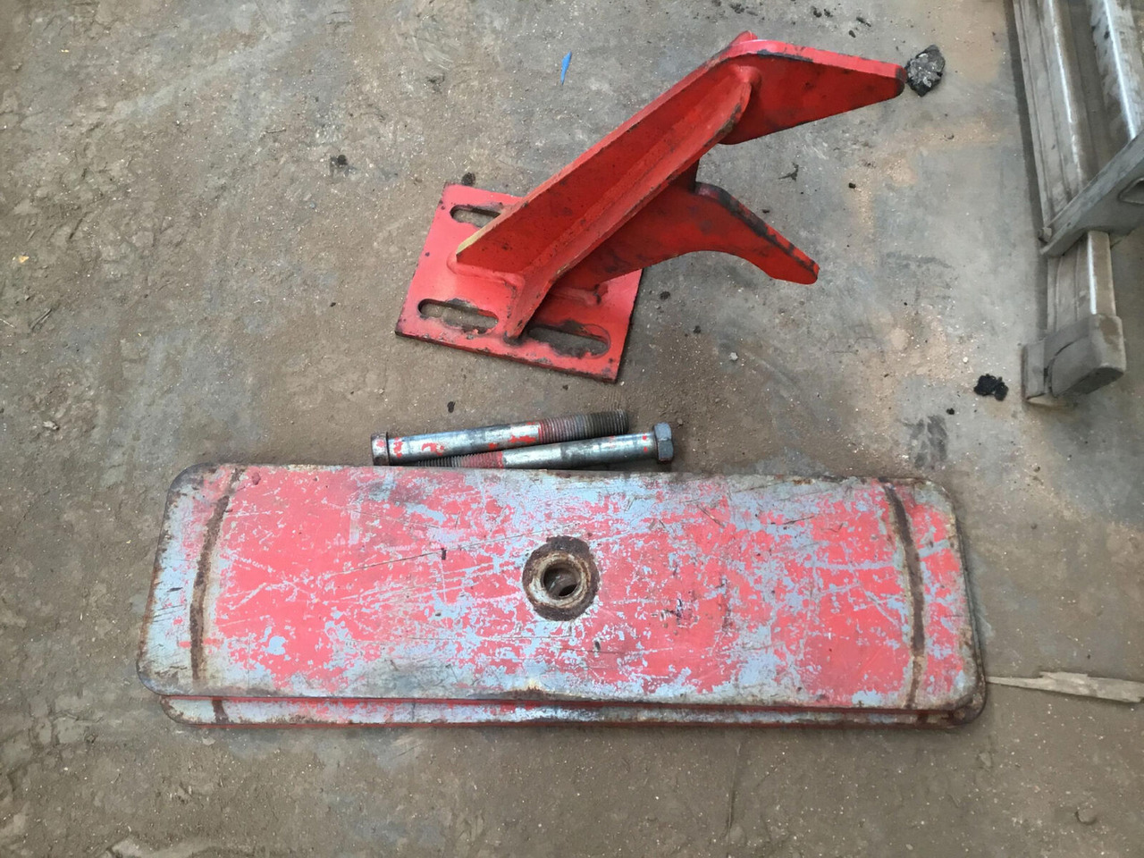 Liebherr LTM 1500-8.1 counterweight support tray - Carrosserie et extérieur pour Grue mobile: photos 5 Liebherr LTM 1500-8.1 counterweight support tray - Carrosserie et extérieur pour Grue mobile: photos 5
