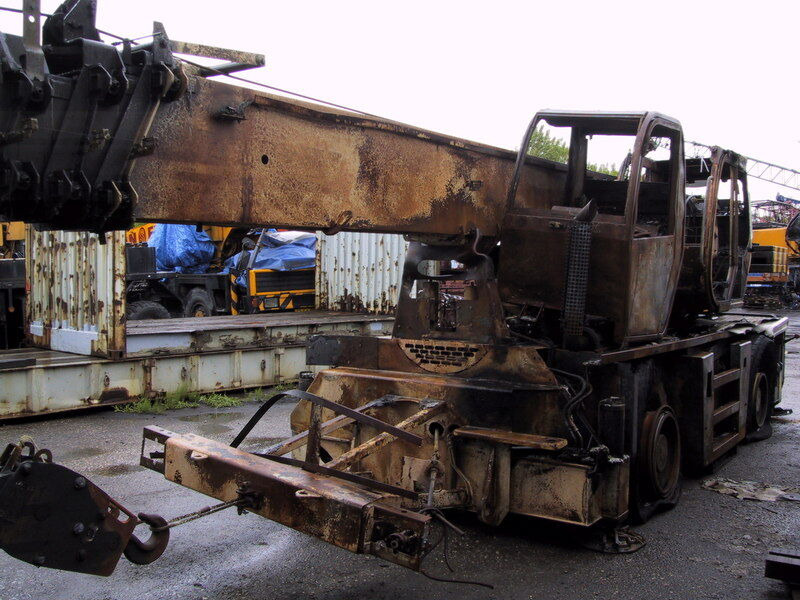 Terex 400 ATT for parts - Grue tout-terrain: photos 2 Terex 400 ATT for parts - Grue tout-terrain: photos 2