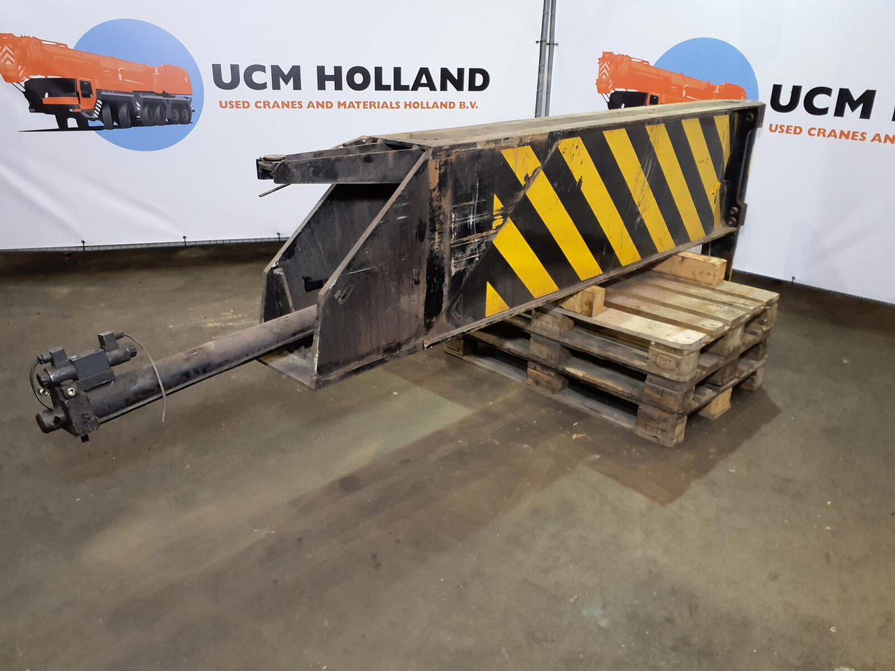Terex AC 100 outrigger beam complete rear - Suspension pour Grue mobile: photos 4 Terex AC 100 outrigger beam complete rear - Suspension pour Grue mobile: photos 4