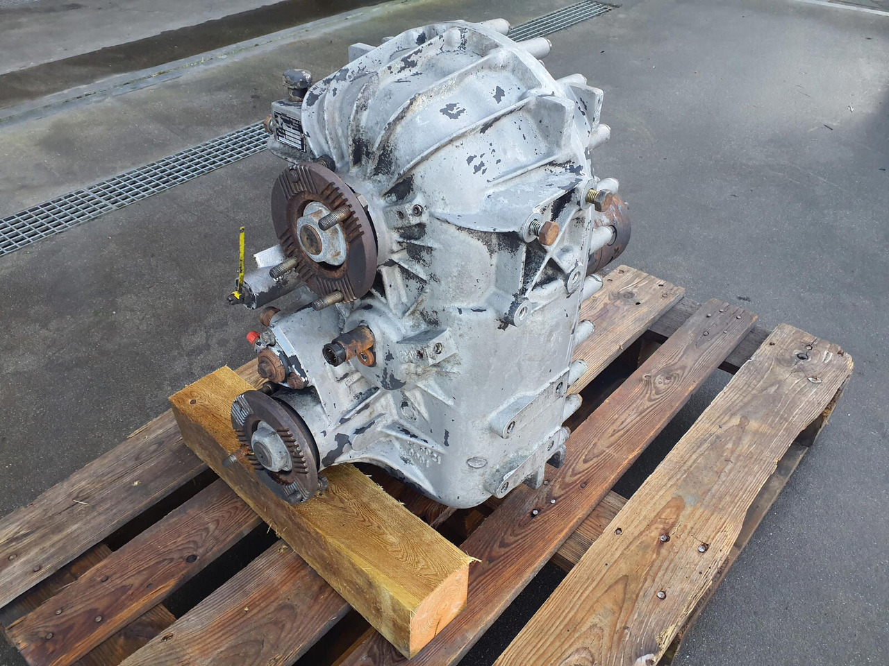 Terex AC 75 transfer case - Transmission pour Grue mobile: photos 2 Terex AC 75 transfer case - Transmission pour Grue mobile: photos 2