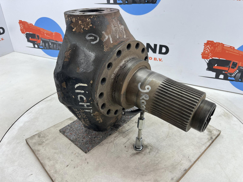 Terex Terex PPM 480 ATT steering knuckle 16 holes axle 1 - Fusée d'essieu pour Grue: photos 3 Terex Terex PPM 480 ATT steering knuckle 16 holes axle 1 - Fusée d'essieu pour Grue: photos 3