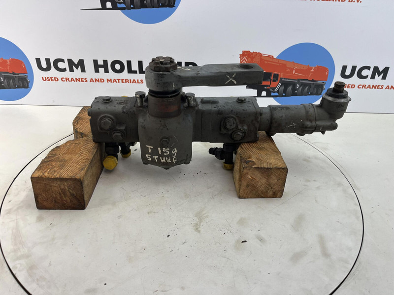 ZF LTM 1050-1 steering box - Colonne de direction pour Grue: photos 3 ZF LTM 1050-1 steering box - Colonne de direction pour Grue: photos 3