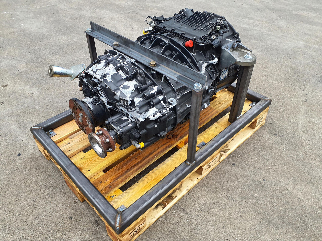 ZF Terex challenger 3160 Gearbox ZF astronic MID 12 AS 1625 SO - Boîte de vitesse pour Grue mobile: photos 3 ZF Terex challenger 3160 Gearbox ZF astronic MID 12 AS 1625 SO - Boîte de vitesse pour Grue mobile: photos 3