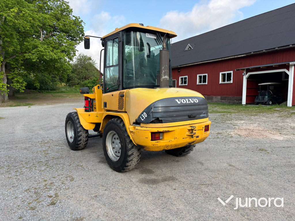 Hjullastare Volvo L30 med redskap - Chargeuse sur pneus: photos 3 Hjullastare Volvo L30 med redskap - Chargeuse sur pneus: photos 3