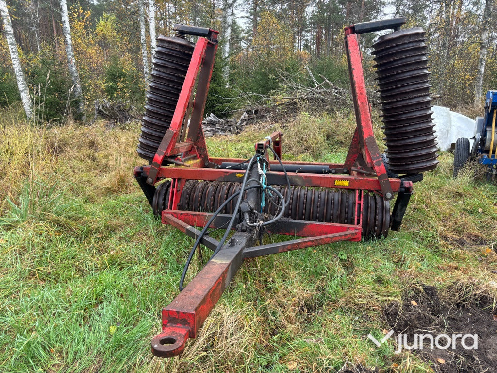 Ringvält - Väderstad 4,5m - Rouleau agricole: photos 1 Ringvält - Väderstad 4,5m - Rouleau agricole: photos 1