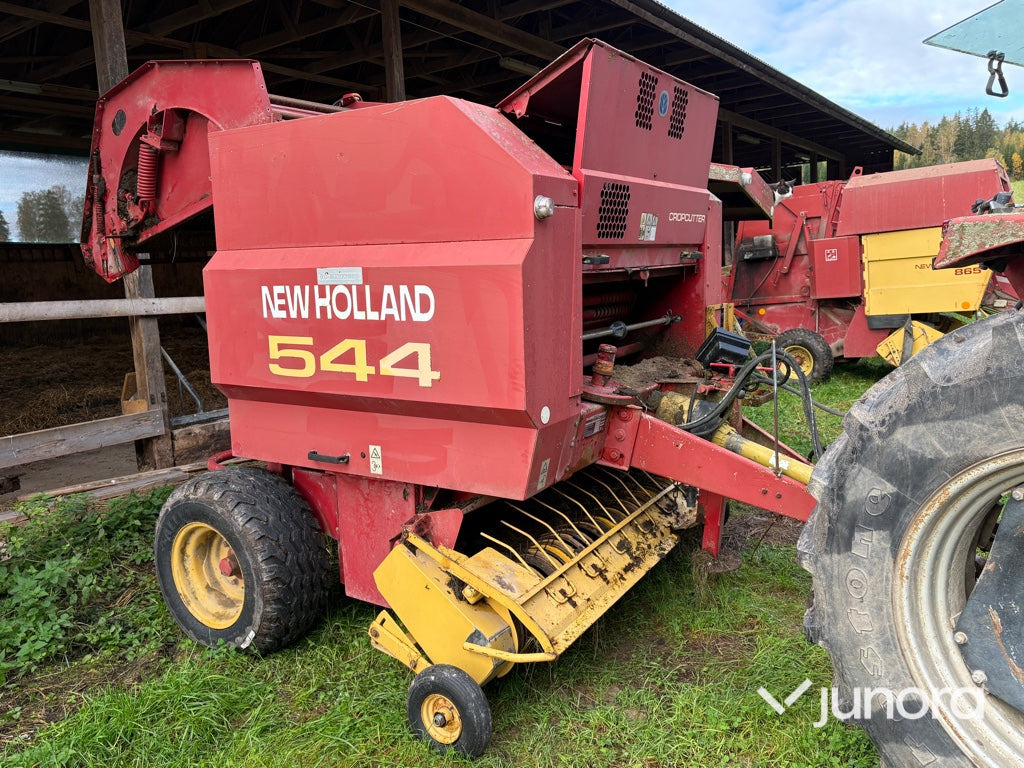 Rundbalspress New Holland 544 Cropcutter - Presse à balles rondes: photos 4 Rundbalspress New Holland 544 Cropcutter - Presse à balles rondes: photos 4