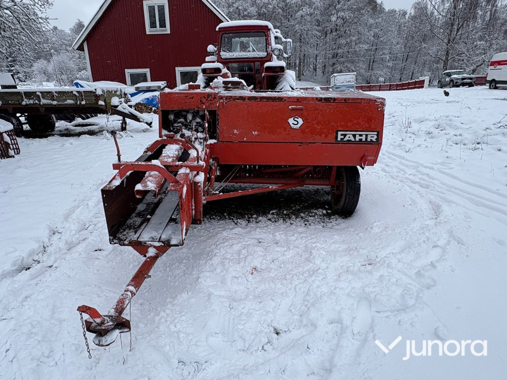Småbalspress - Fahr HD460 - Presse à balles cubiques: photos 4 Småbalspress - Fahr HD460 - Presse à balles cubiques: photos 4