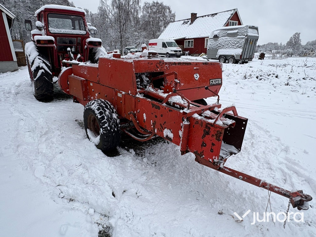 Småbalspress - Fahr HD460 - Presse à balles cubiques: photos 3 Småbalspress - Fahr HD460 - Presse à balles cubiques: photos 3