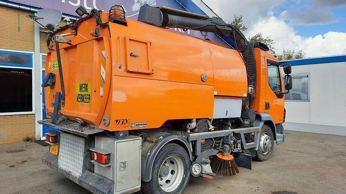 DAF FA LF45G12+ Johnston VF501 - Balayeuse de voirie: photos 2 DAF FA LF45G12+ Johnston VF501 - Balayeuse de voirie: photos 2