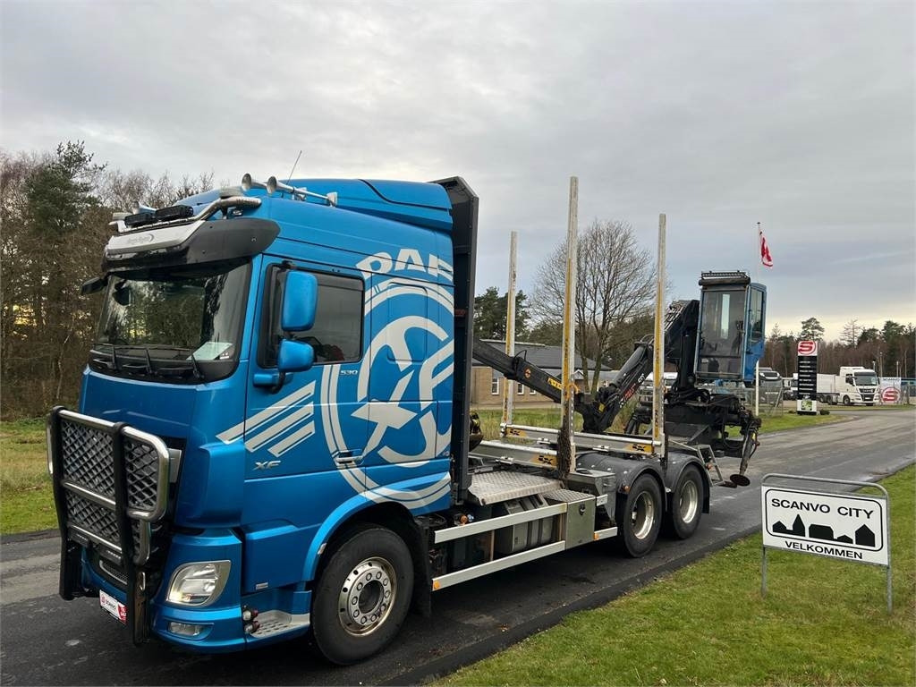 DAF XF530 FAT 6x4 - Camion grumier: photos 1 DAF XF530 FAT 6x4 - Camion grumier: photos 1