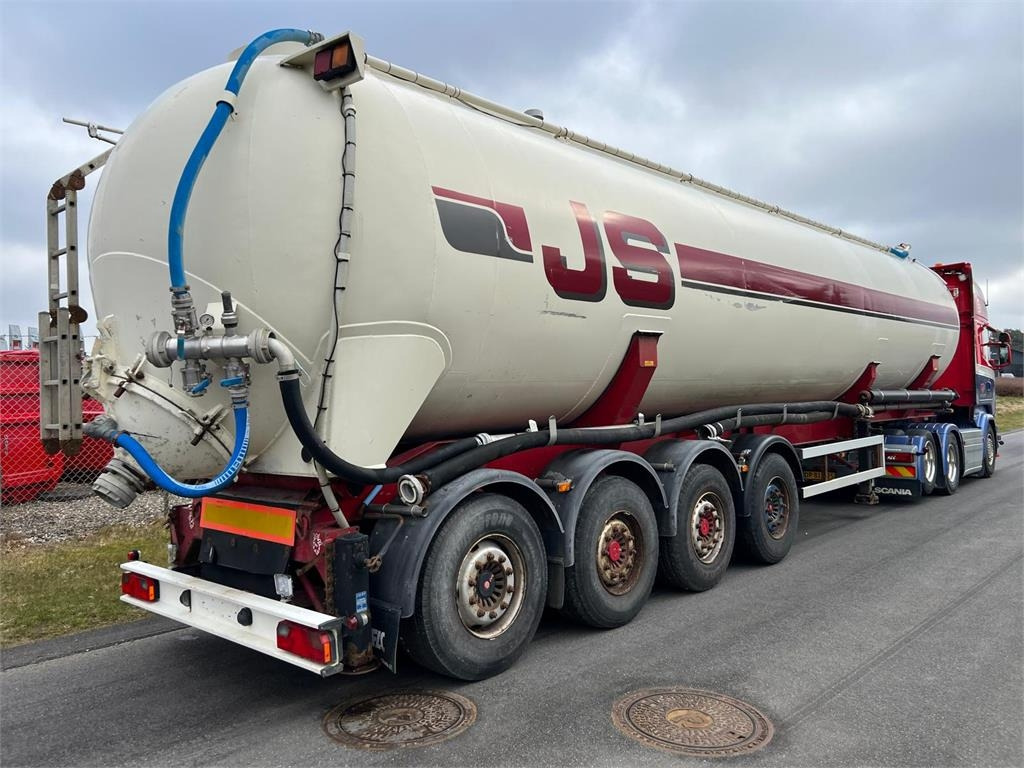 Semi-remorque citerne Interconsult 64m3 STRT1-64CA med tip: photos 6 Semi-remorque citerne Interconsult 64m3 STRT1-64CA med tip: photos 6