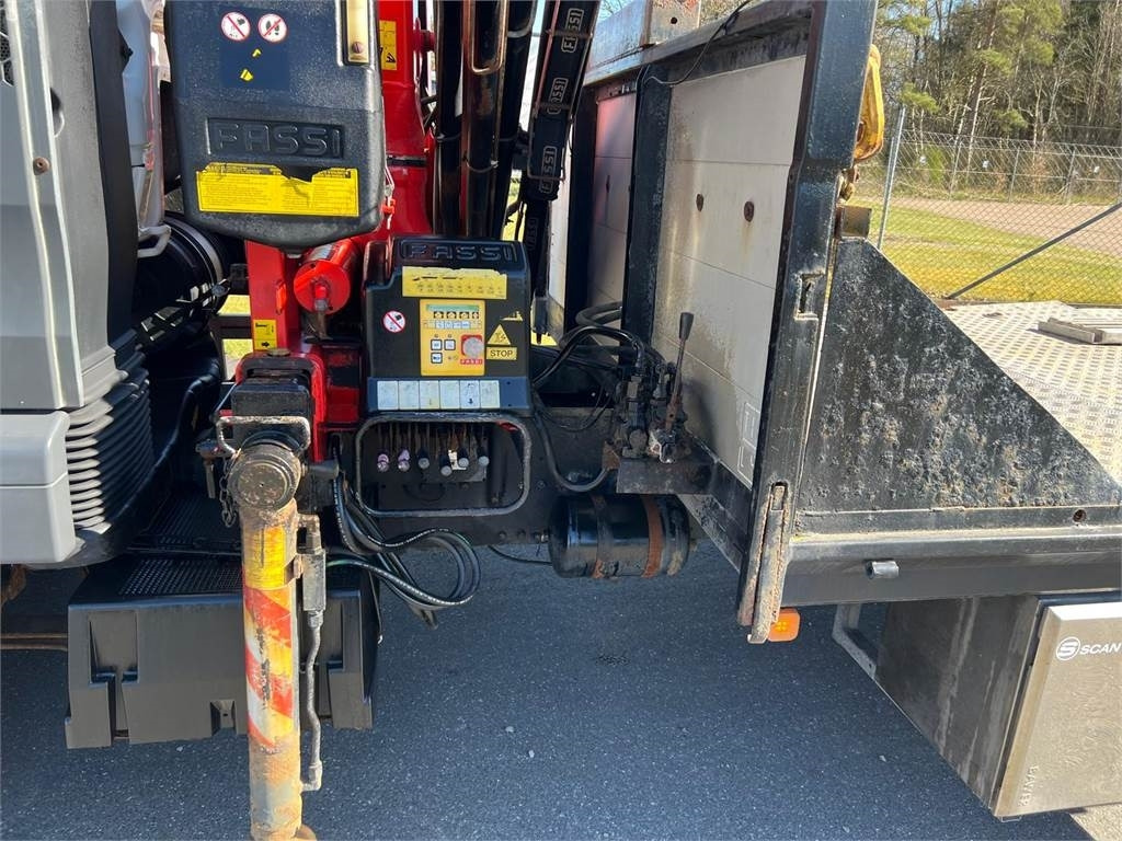 Camion porte-voitures MAN TGL 12-240 4x2 BL - Fassi kran: photos 10