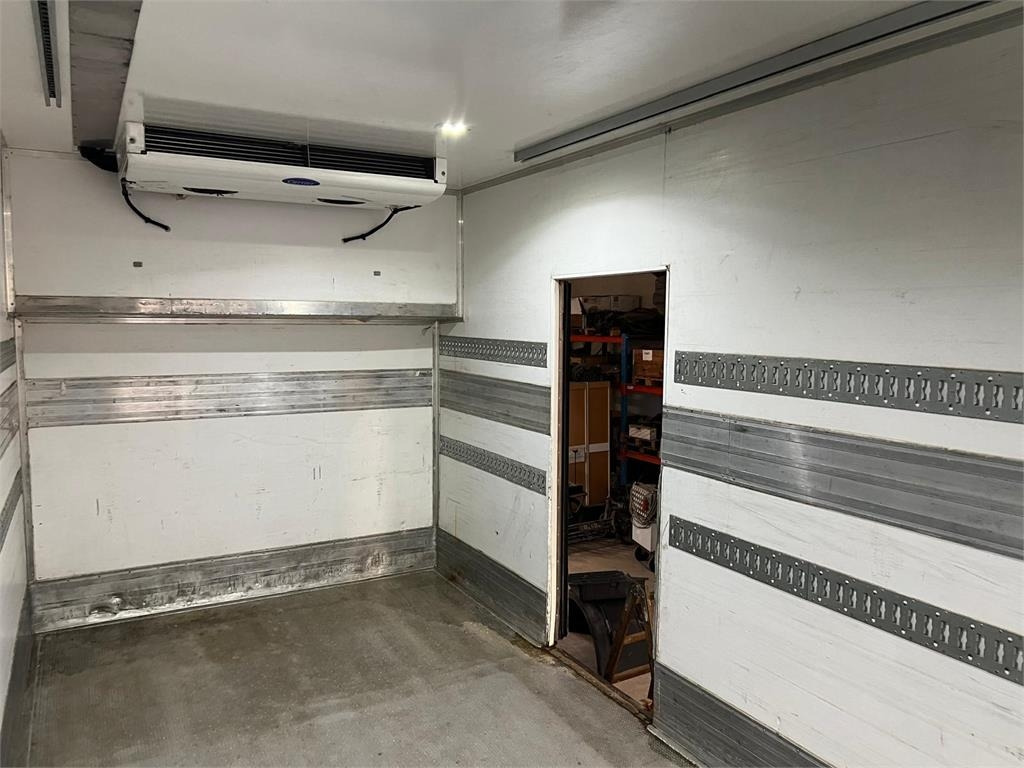 Mercedes-Benz Actros 2530 L 6x2*4 - Camion frigorifique: photos 4 Mercedes-Benz Actros 2530 L 6x2*4 - Camion frigorifique: photos 4