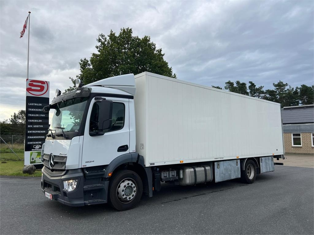 Mercedes-Benz Antos 1824 LnR - Camion fourgon: photos 3 Mercedes-Benz Antos 1824 LnR - Camion fourgon: photos 3