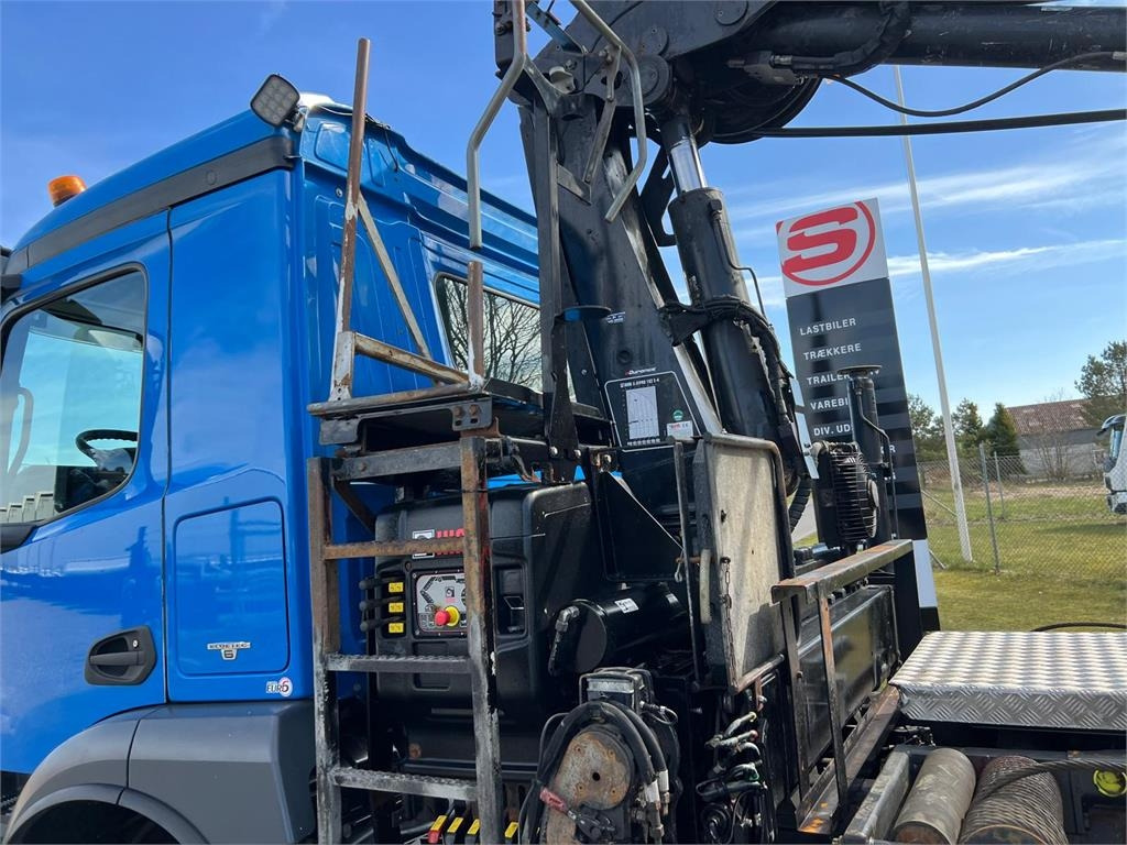 Mercedes-Benz Antos 2546 - Hiab 192 E kran - Camion multibenne: photos 4 Mercedes-Benz Antos 2546 - Hiab 192 E kran - Camion multibenne: photos 4