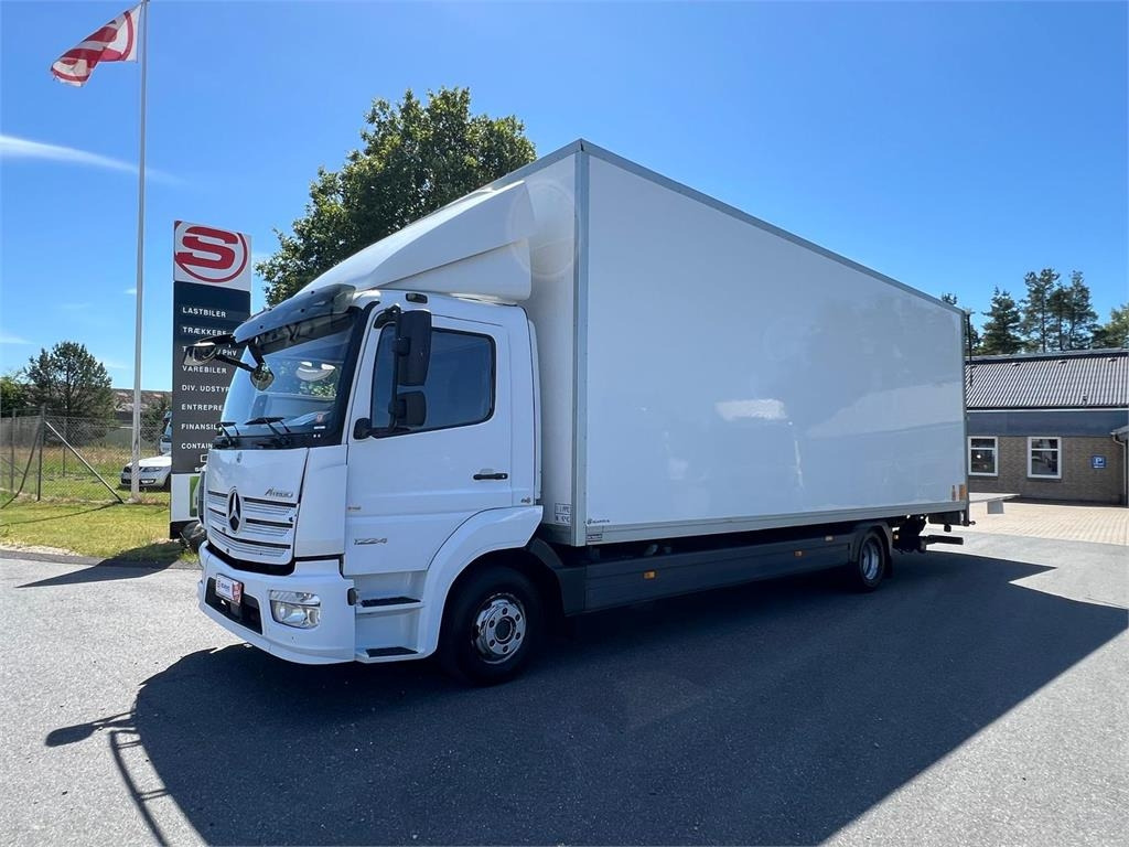 Mercedes-Benz Atego 1224 LnR - Camion fourgon: photos 1 Mercedes-Benz Atego 1224 LnR - Camion fourgon: photos 1