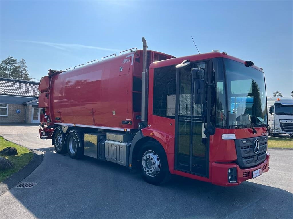 Mercedes-Benz Econic 2630L ENA 4 kammer NTM - Benne à ordures ménagères: photos 3 Mercedes-Benz Econic 2630L ENA 4 kammer NTM - Benne à ordures ménagères: photos 3