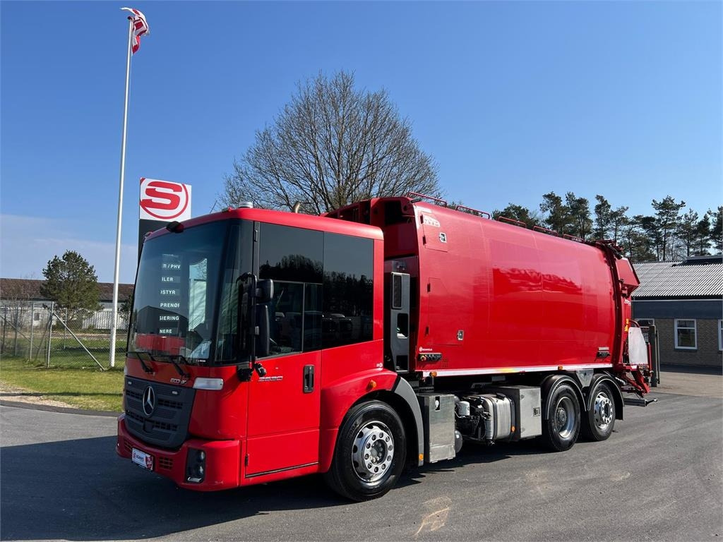 Mercedes-Benz Econic 2630L ENA 4 kammer NTM - Benne à ordures ménagères: photos 2 Mercedes-Benz Econic 2630L ENA 4 kammer NTM - Benne à ordures ménagères: photos 2