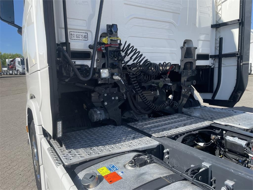 Scania S660 A 6x2 NB 2950  - Tracteur routier: photos 5 Scania S660 A 6x2 NB 2950  - Tracteur routier: photos 5