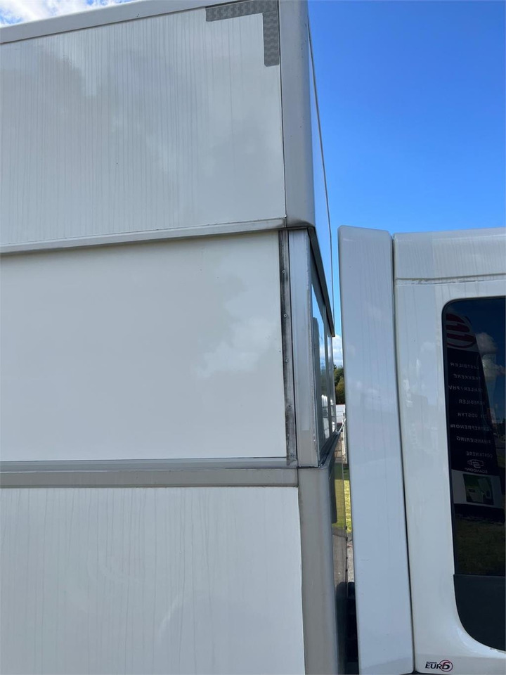 Volvo FL 250 16 ton  - Camion fourgon: photos 3 Volvo FL 250 16 ton  - Camion fourgon: photos 3