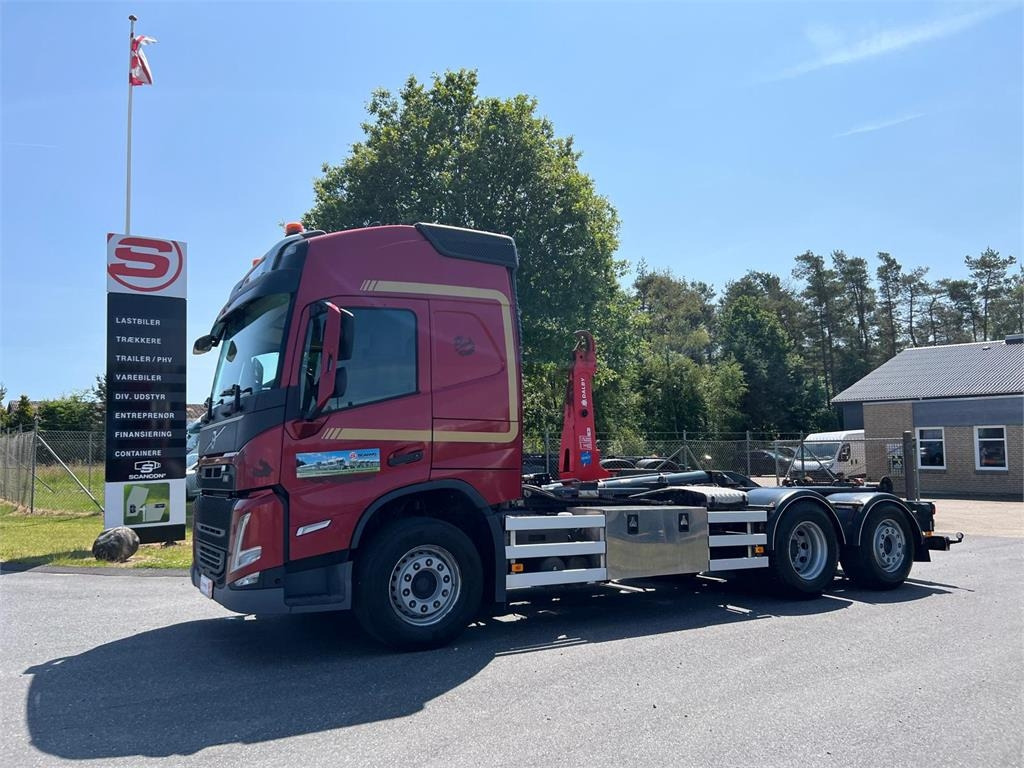 Volvo FM430 - Camion ampliroll: photos 1 Volvo FM430 - Camion ampliroll: photos 1